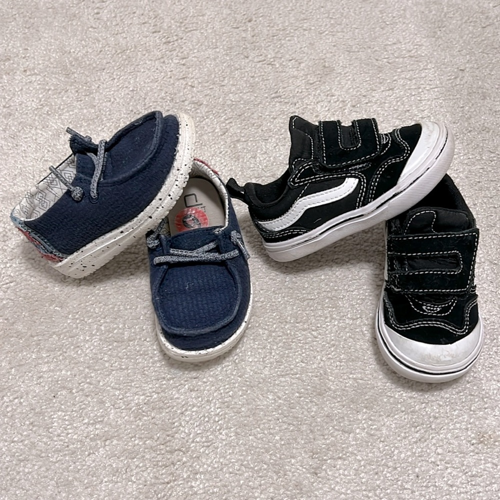Black Vans and navy Hey Dude bundle Size 5